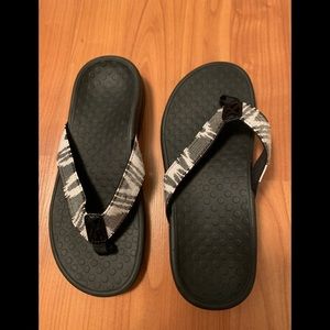 New Vionic Sandals